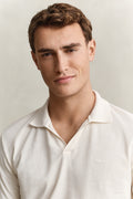 CREAM, WASHED SLUB SS POLO, CLOSE-UP BY GANT AU.
