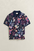 CLASSIC BLUE, PRINTED SS POLO, FLAT-LAY BY GANT AU.