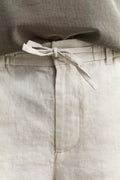 MODEL WEARING REG LINEN DS SHORTS