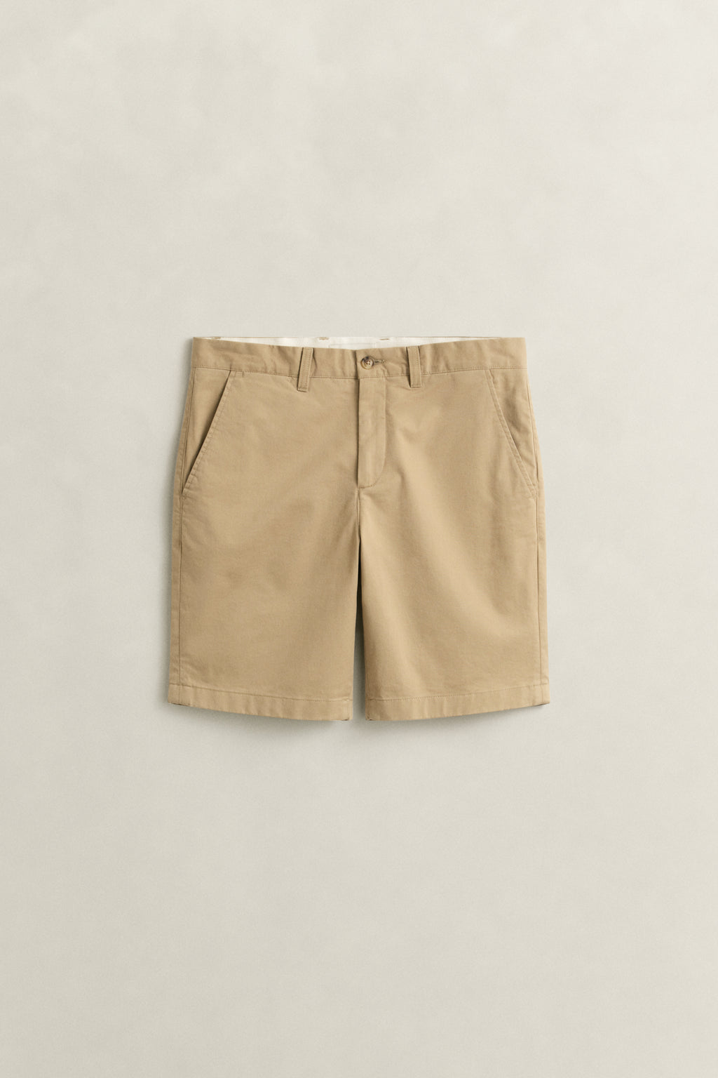 DARK KHAKI, Chino Shorts, FRONT-VIEW BY GANT AU.