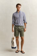 DRY HERB GREEN, REG SUNFADED CHINO SHORTS BY GANT AU.