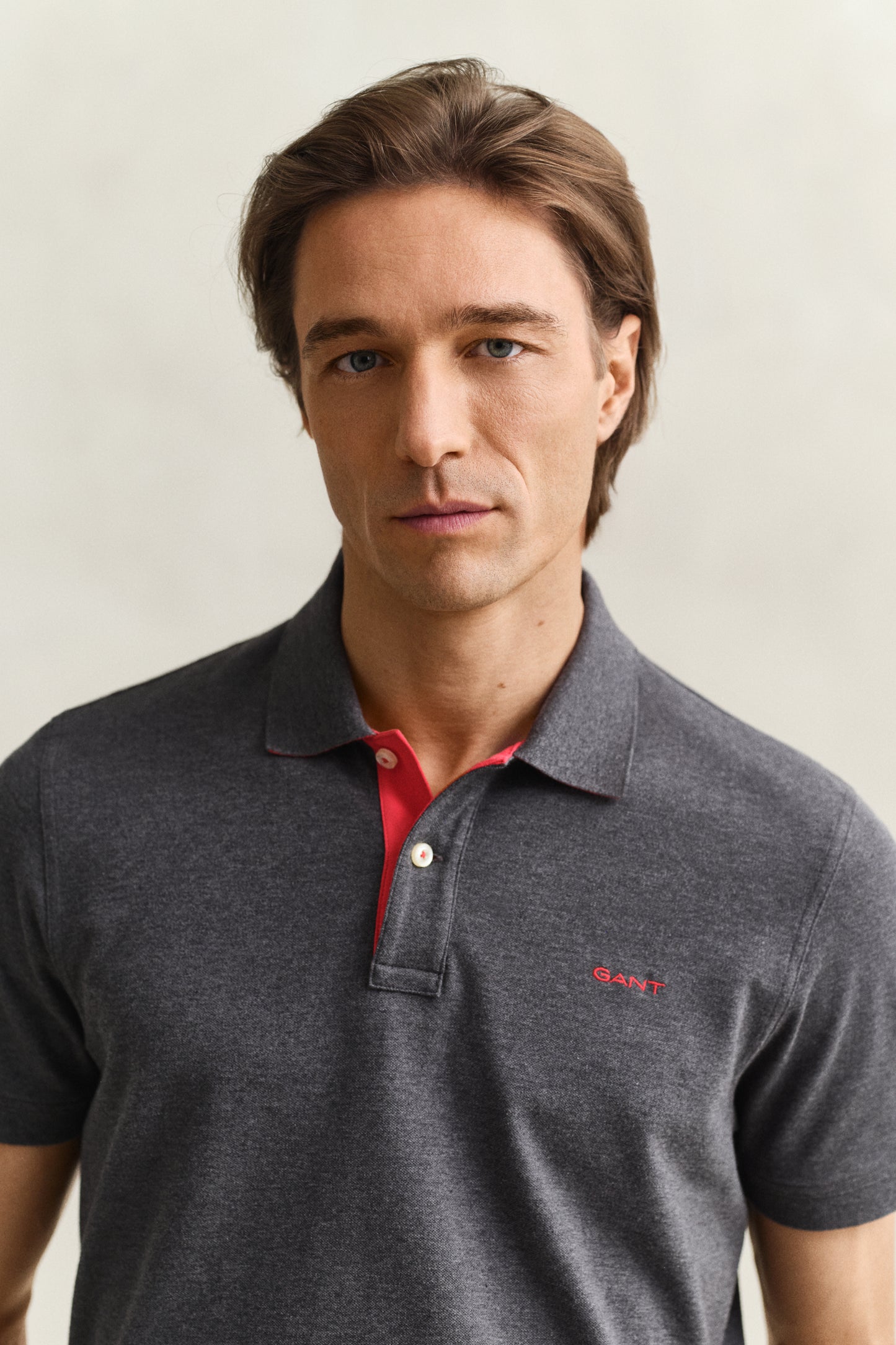 ANTRACIT MELANGE, REG CONTRAST PIQUE SS POLO, CLOSE-UP BY GANT AU.