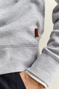 GREY MELANGE, LIGHT SACKER HALF ZIP, CLOSE-UP BY GANT AU.