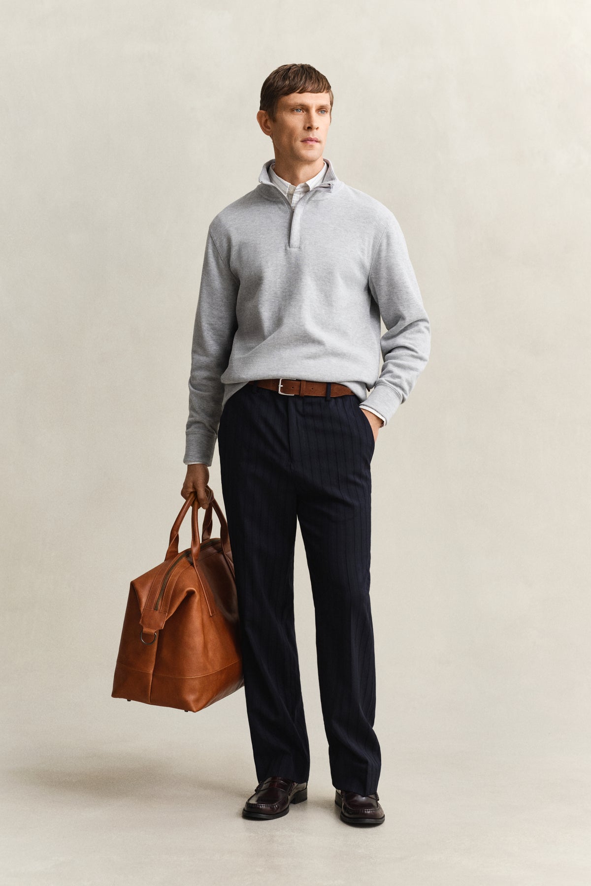 GREY MELANGE, LIGHT SACKER HALF ZIP BY GANT AU.