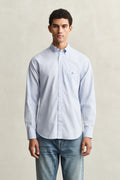 MODEL WEARING REG CLASSIC POPLIN SHIRT