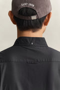BLACK, SLIM CLASSIC POPLIN SHIRT, CLOSE-UP BY GANT AU.