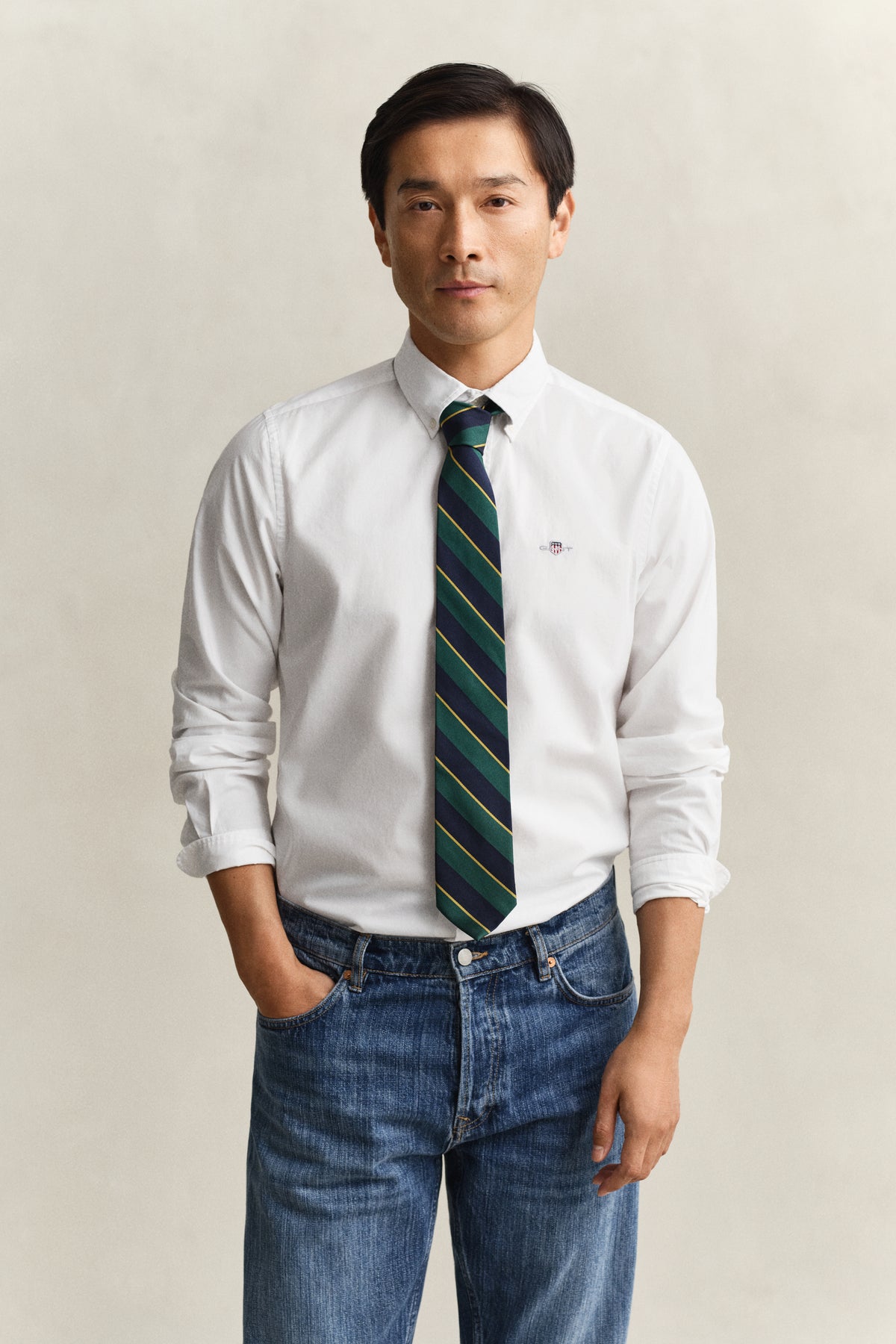 WHITE, SLIM CLASSIC POPLIN SHIRT, FRONT-VIEW BY GANT AU.