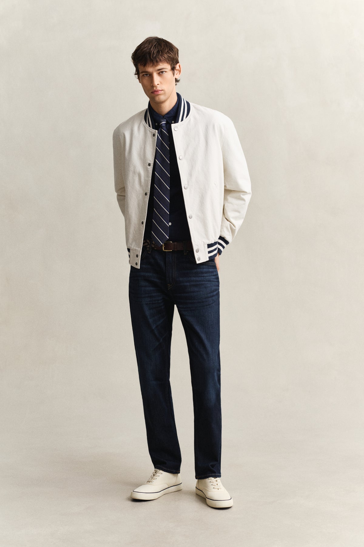 MARINE, SLIM CLASSIC POPLIN SHIRT BY GANT AU.