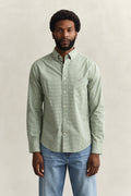 MODEL WEARING REG CLASSIC POPLIN GINGHAM SHIRT