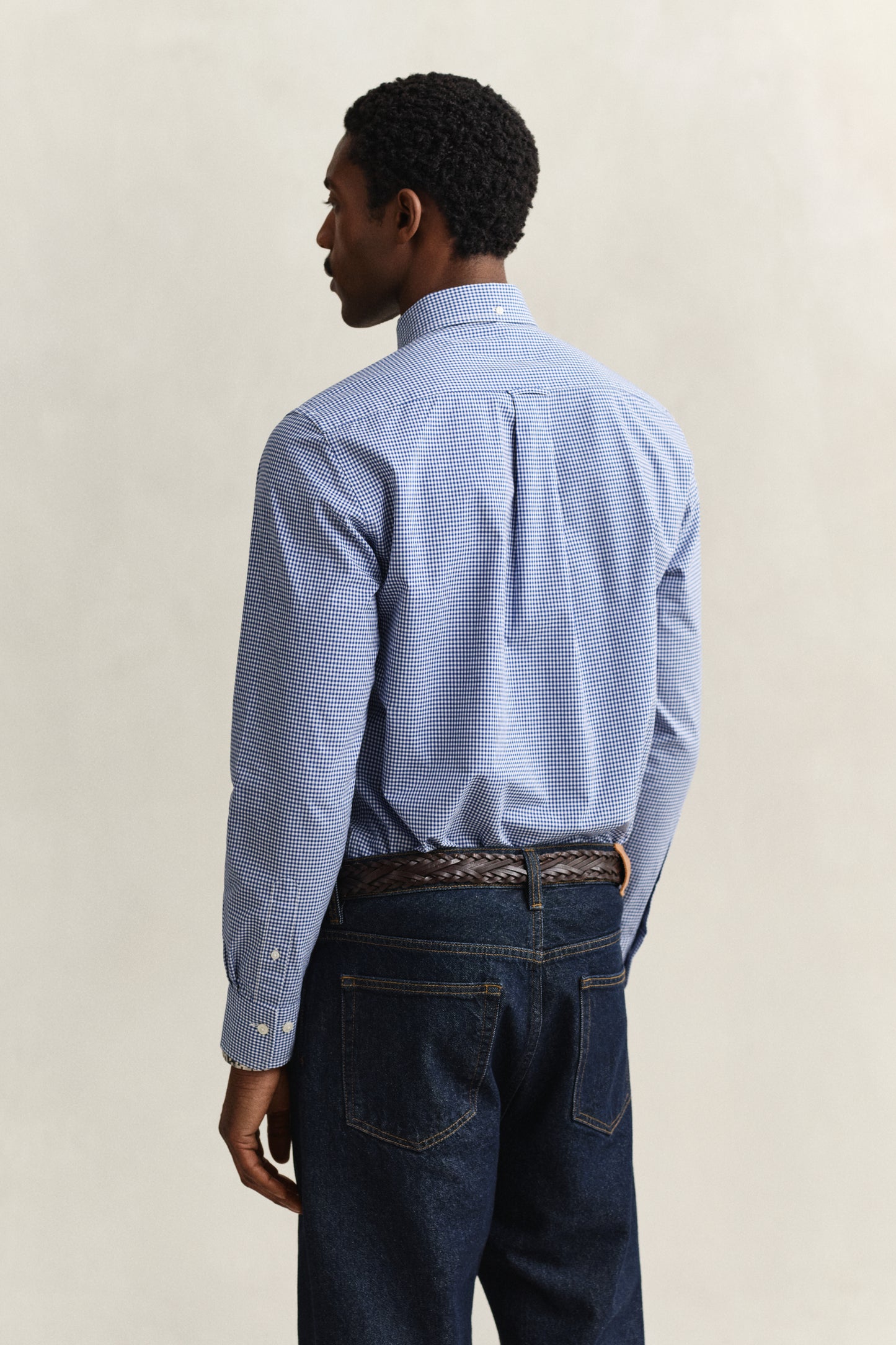 COLLEGE BLUE, REG CLASSIC POPLIN GINGHAM SHIRT, BACK-VIEW BY GANT AU.