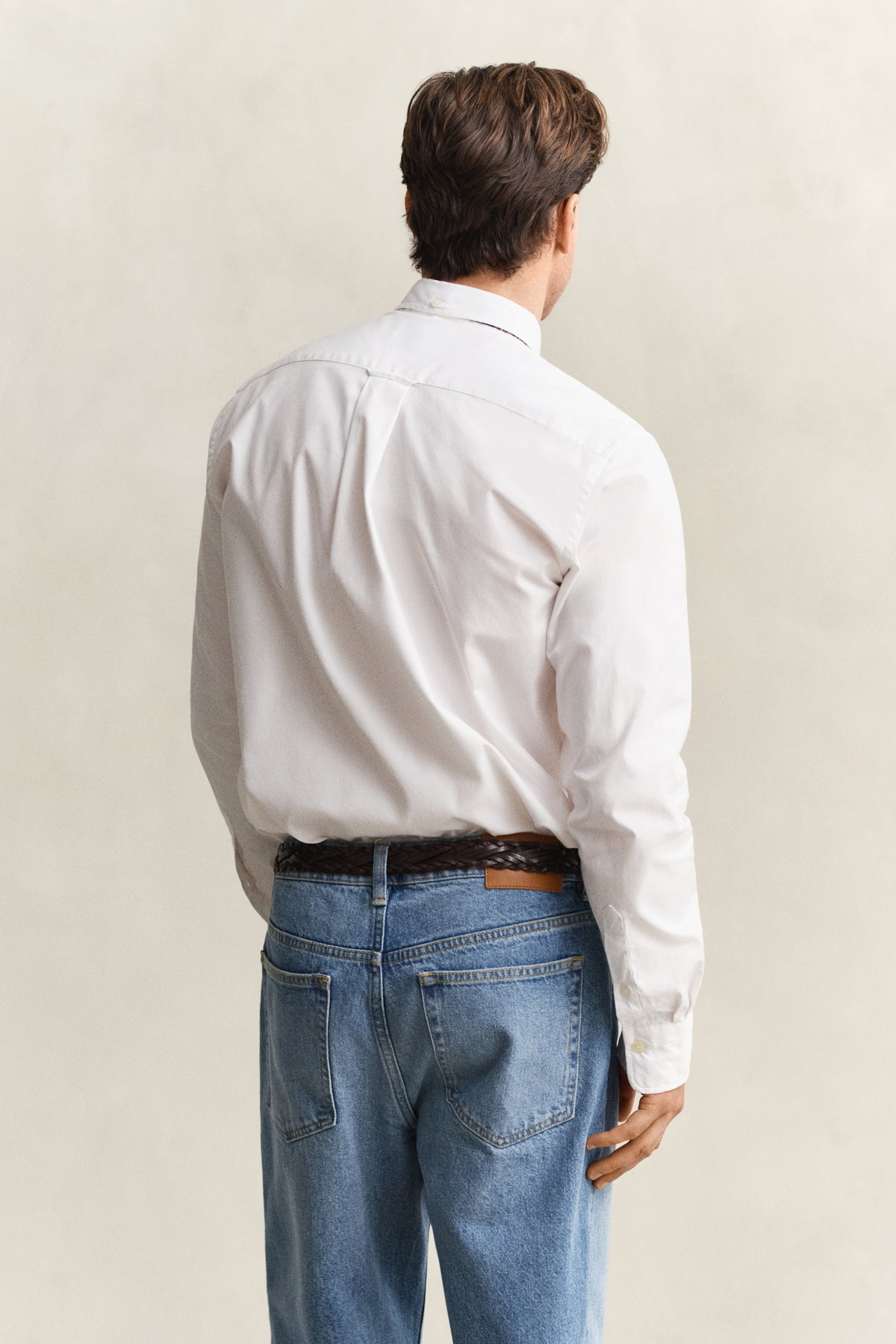 WHITE, REG PINPOINT OXFORD SHIRT, BACK-VIEW BY GANT AU.