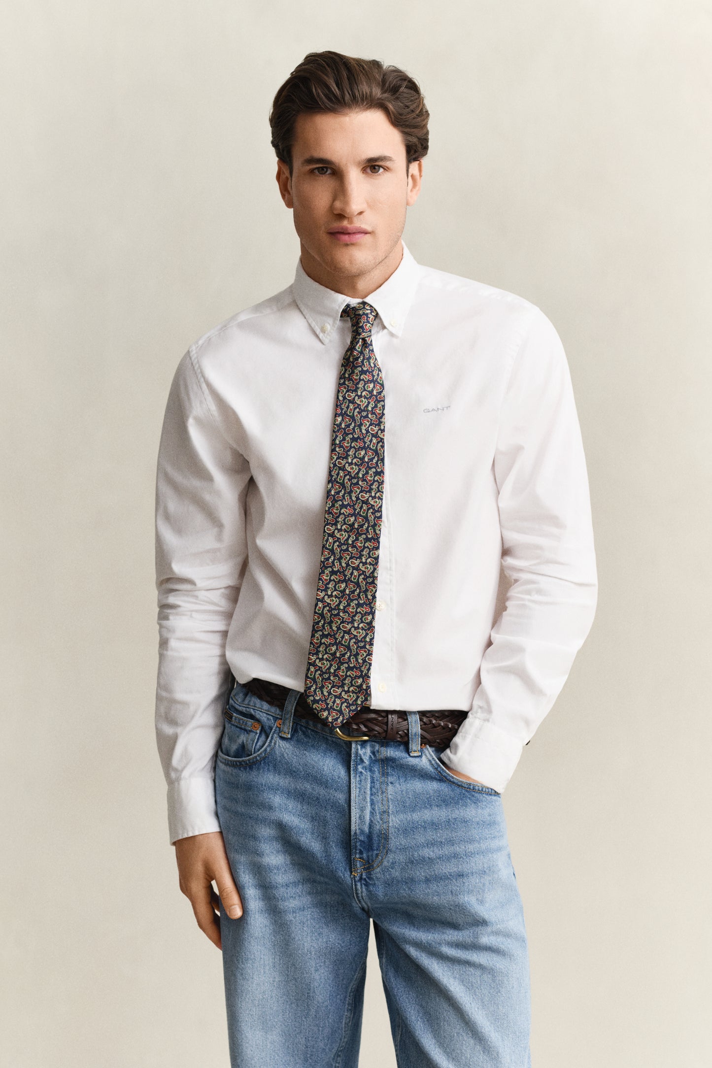 WHITE, REG PINPOINT OXFORD SHIRT, FRONT-VIEW BY GANT AU.