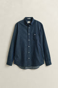 DARK INDIGO, REG INDIGO BD, FLAT-LAY BY GANT AU.