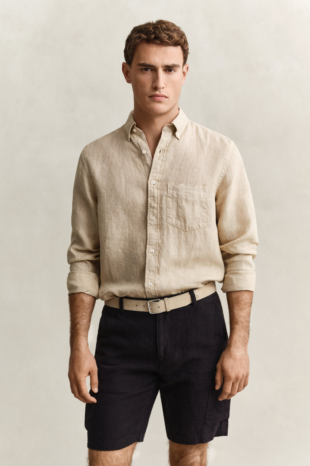 OAT BEIGE, REG GMNT DYED LINEN SHIRT, FRONT-VIEW BY GANT AU.
