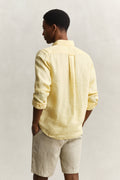 DUSTY LIGHT YELLOW, REG GMNT DYED LINEN SHIRT, BACK-VIEW BY GANT AU.