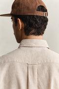 OAT BEIGE, REG COTTON LINEN SS SHIRT, CLOSE-UP BY GANT AU.