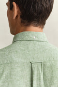 HERB GREEN, REG COTTON LINEN SS SHIRT, CLOSE-UP BY GANT AU.