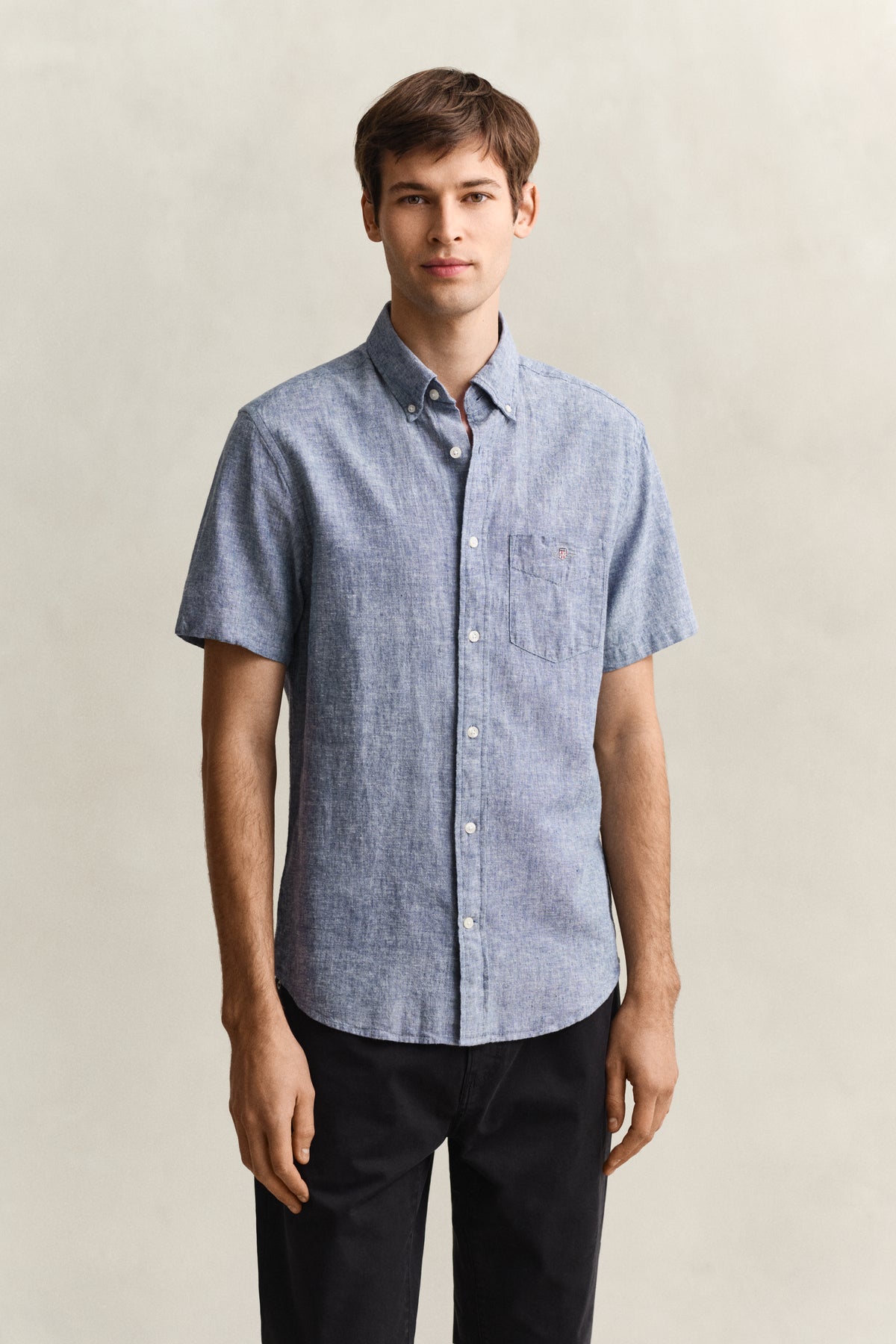 MODEL WEARING REG COTTON LINEN SS SHIRT