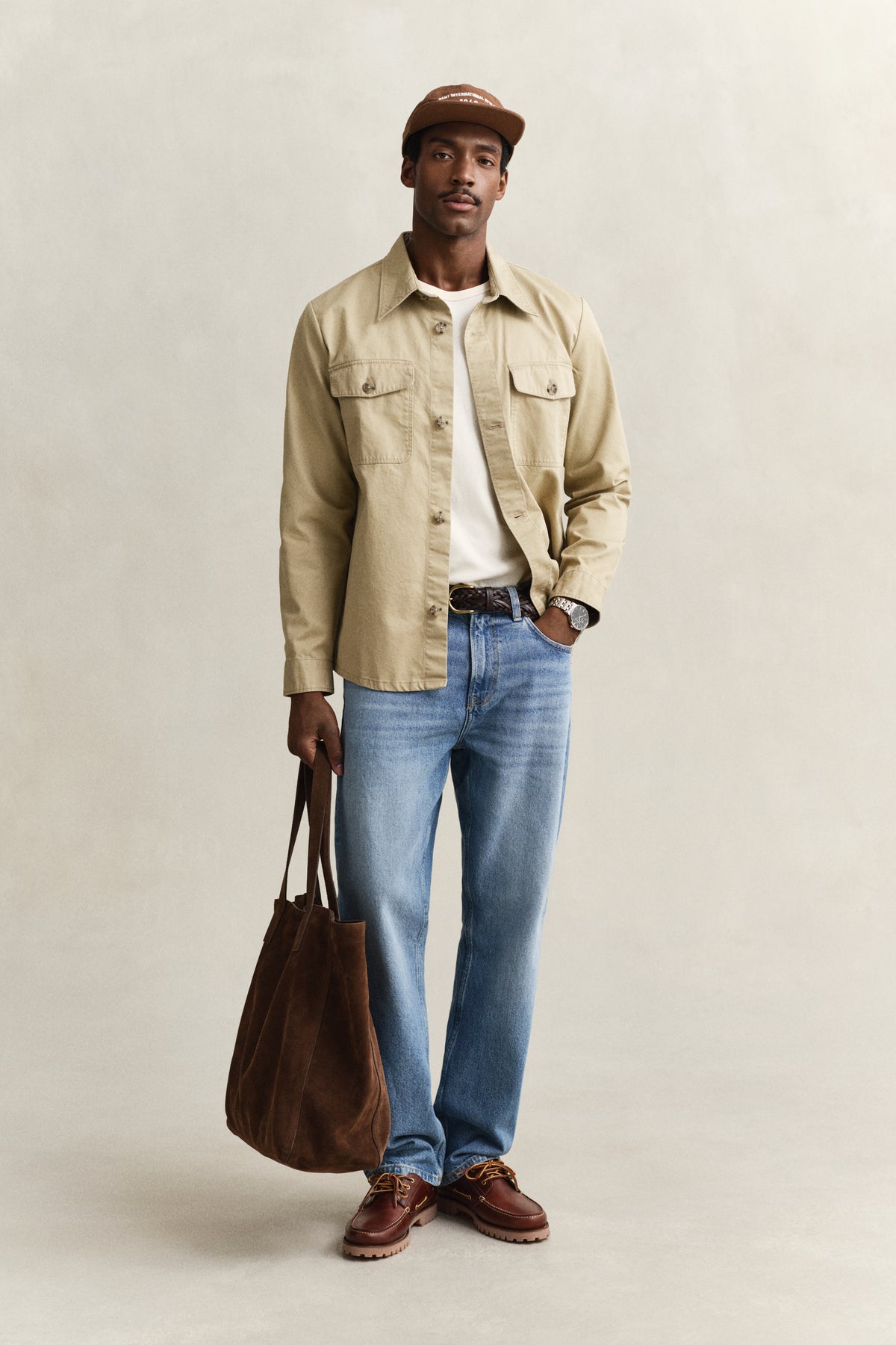 WOODY BEIGE, REG COTTON TWILL OVERSHIRT BY GANT AU.