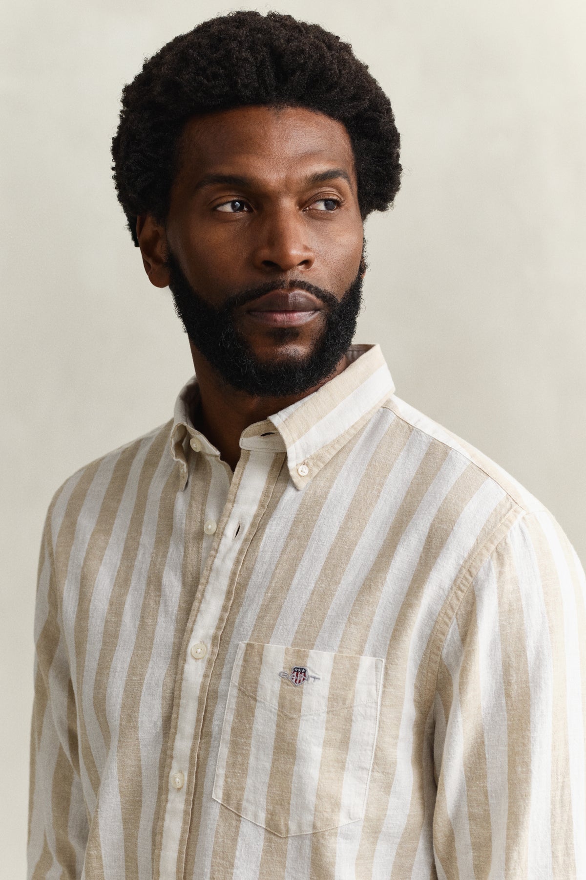 MODEL WEARING REG COTTON LINEN STRIPE SHIRT