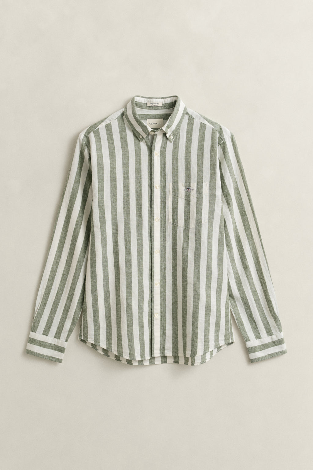 DRY HERB GREEN, REG COTTON LINEN STRIPE SHIRT, FLAT-LAY BY GANT AU.