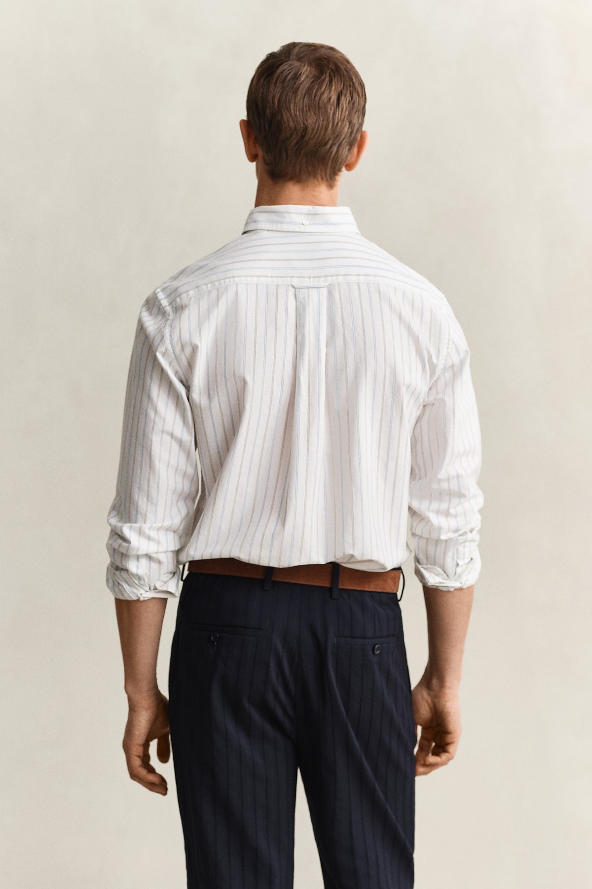 WHITE, REG CLASSIC OXFORD STRIPE SHIRT, BACK-VIEW BY GANT AU.
