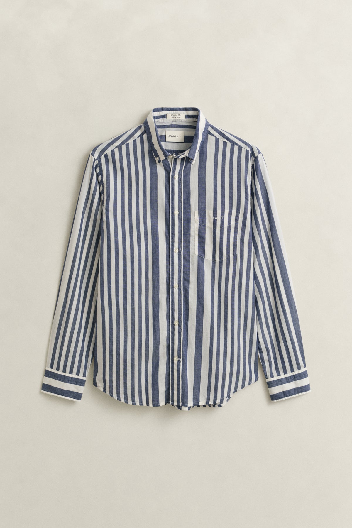 RICH NAVY, REG COTTON VOILE STRIPE SHIRT, FLAT-LAY BY GANT AU.