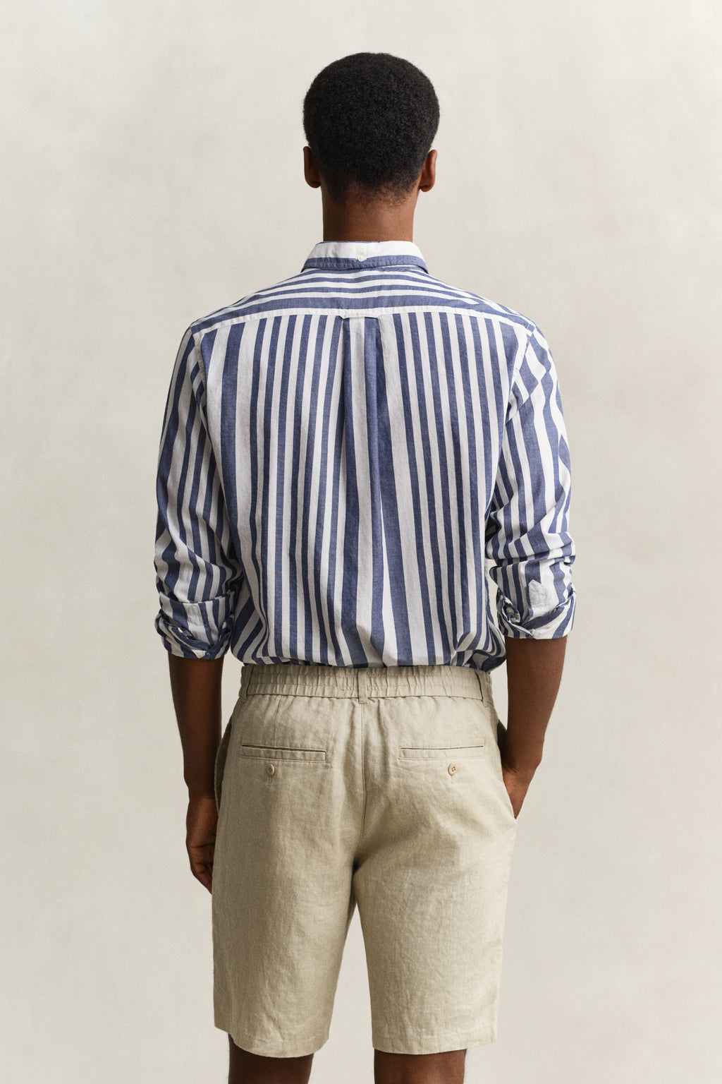 RICH NAVY, REG COTTON VOILE STRIPE SHIRT, BACK-VIEW BY GANT AU.