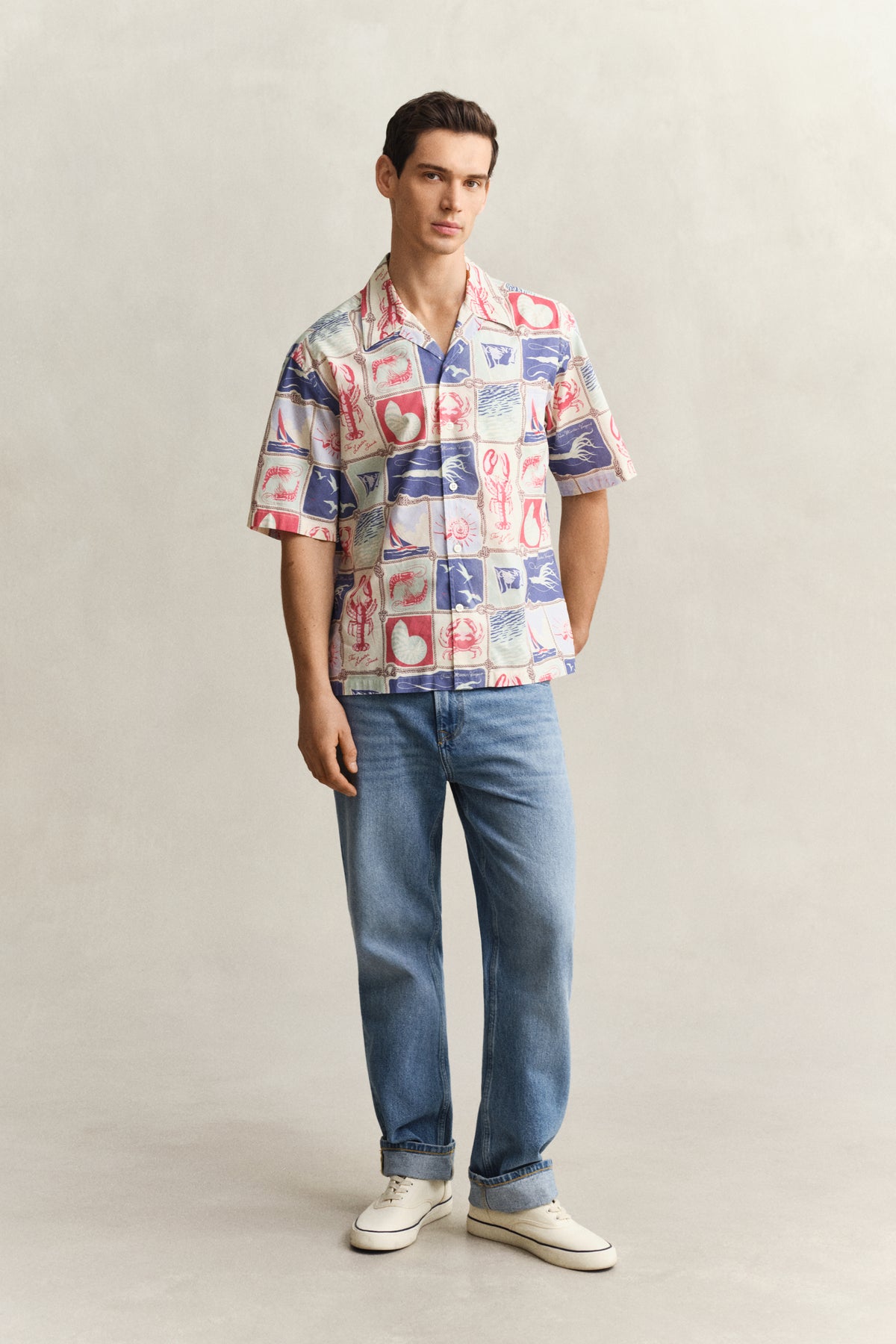 CREAMED WHITE, REL NAUTICAL PRINT SS SHIRT BY GANT AU.