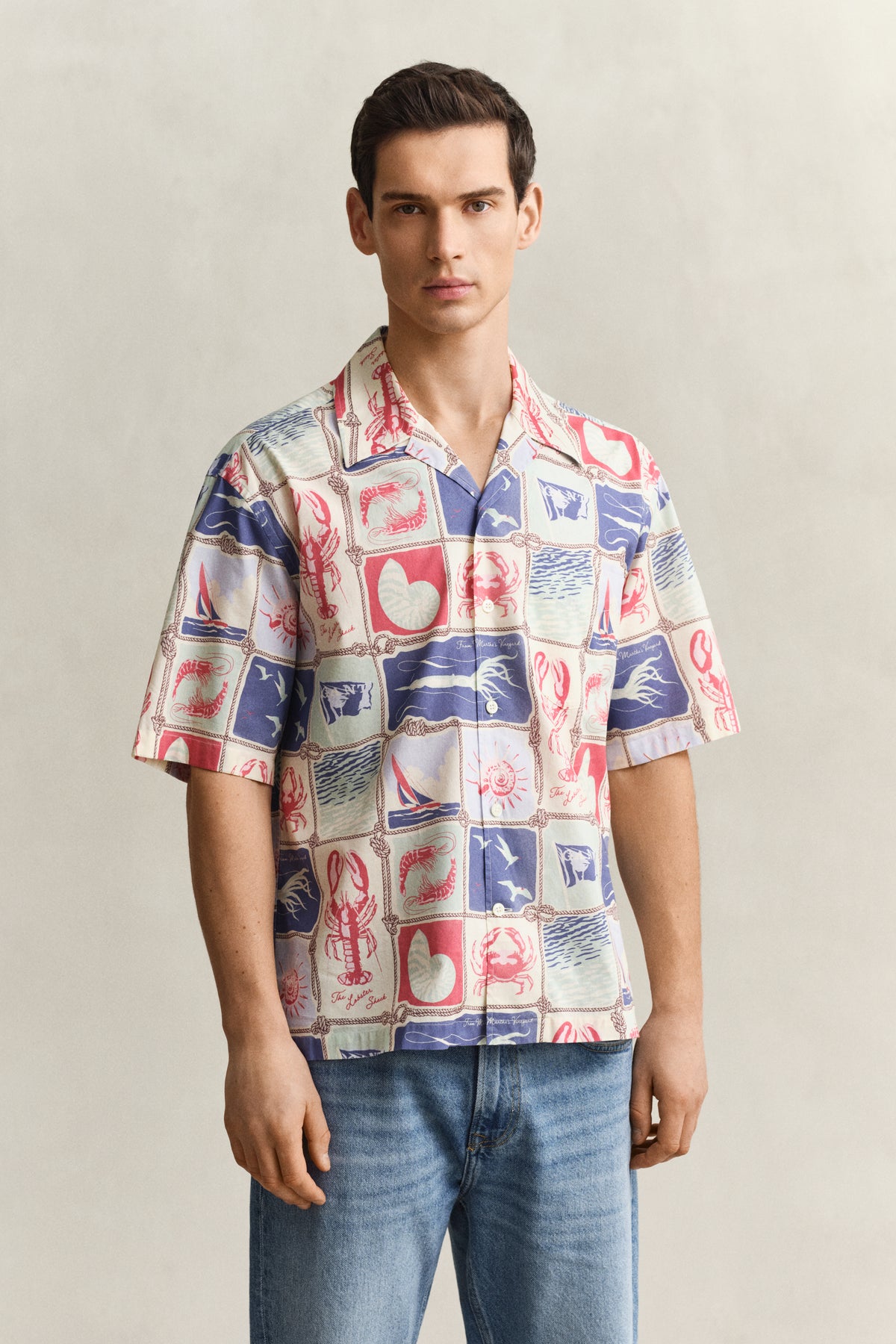 CREAMED WHITE, REL NAUTICAL PRINT SS SHIRT, FRONT-VIEW BY GANT AU.
