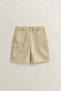 OAT BEIGE, CHINO SHORTS, FLAT-LAY BY GANT AU.