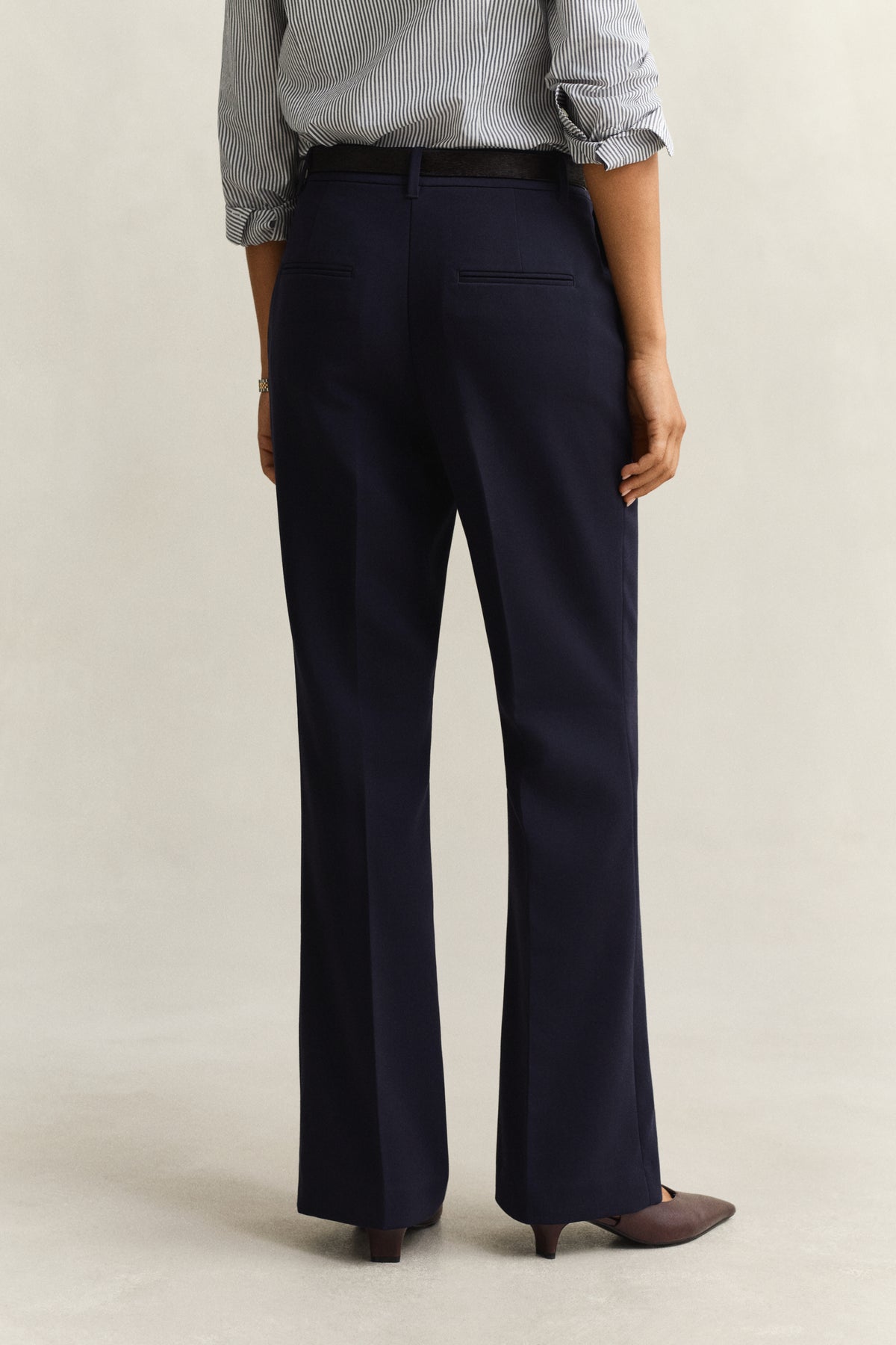 EVENING BLUE, Slim Flared Slacks, BACK-VIEW BY GANT AU.