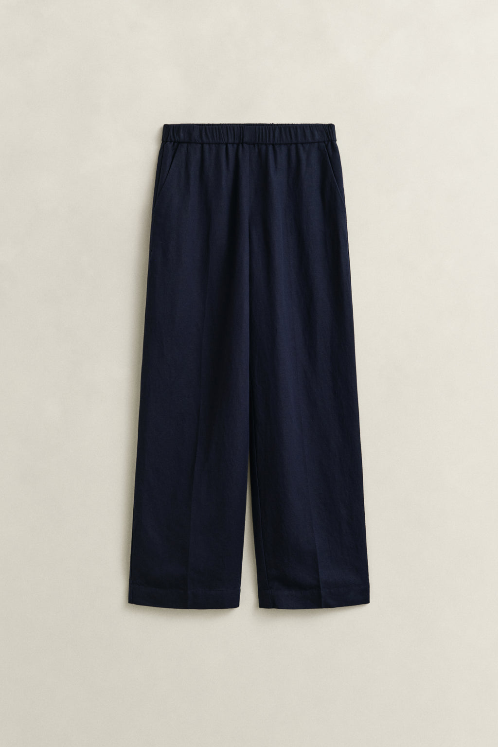 EVENING BLUE, LINEN BLEND PULL ON PANTS, FLAT-LAY BY GANT AU.