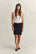 EVENING BLUE, REG SHIELD JERSEY SKIRT, FRONT-VIEW BY GANT AU.