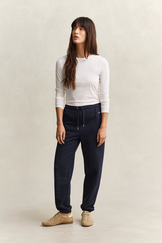 EVENING BLUE, REG SHIELD SWEATPANTS, FRONT-VIEW BY GANT AU.