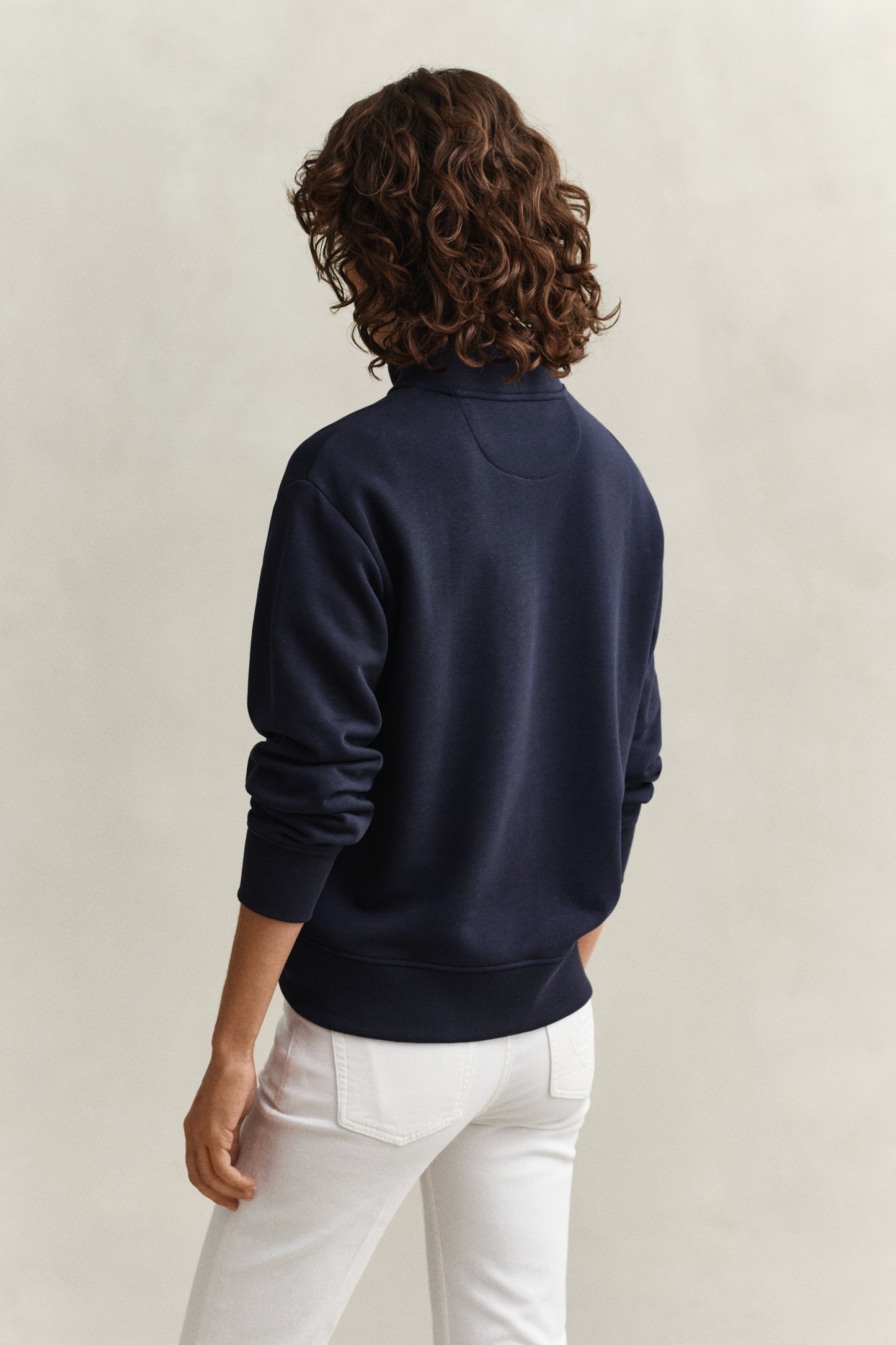 EVENING BLUE, SHIELD HALF-ZIP, BACK-VIEW BY GANT AU.