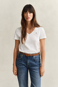 WHITE, REG SHIELD SS V-NECK T-SHIRT BY GANT AU.