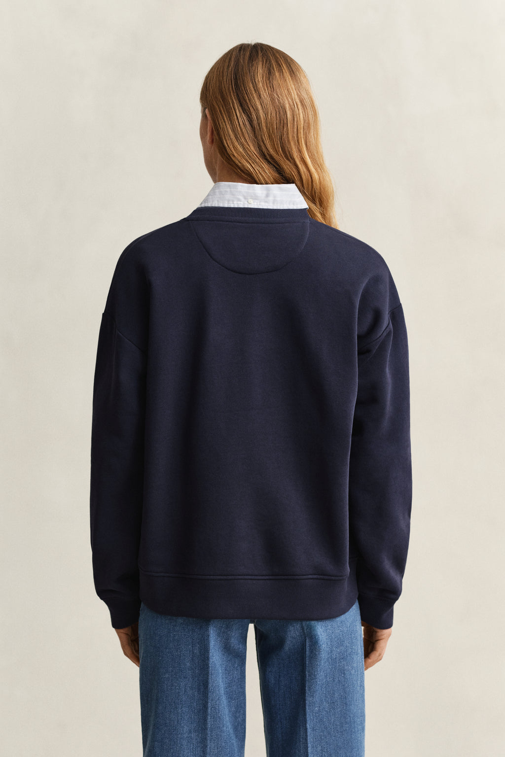 EVENING BLUE, SHIELD C-NECK SWEAT, BACK-VIEW BY GANT AU.