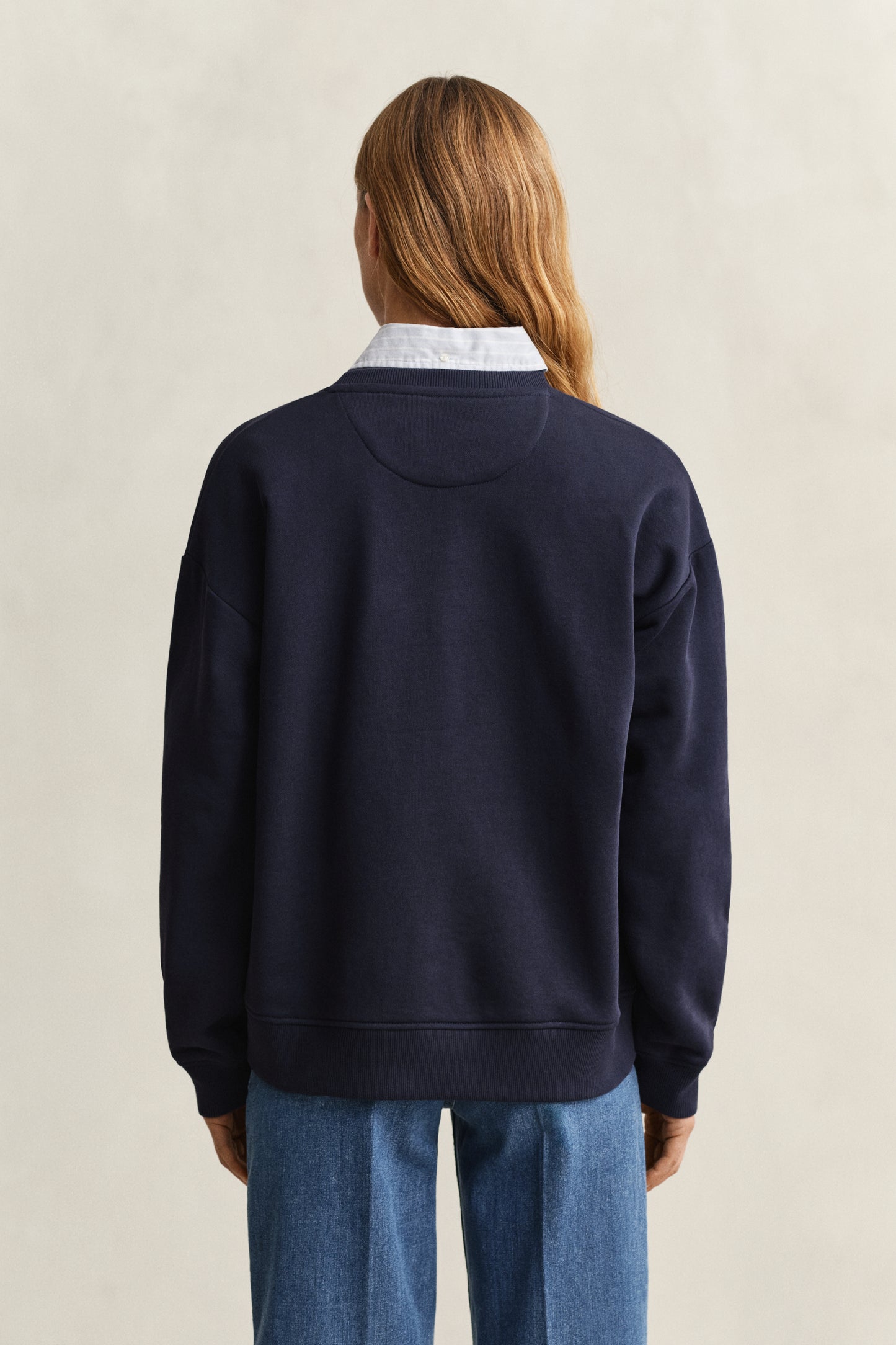 EVENING BLUE, SHIELD C-NECK SWEAT, BACK-VIEW BY GANT AU.
