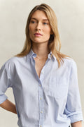 LIGHT BLUE, REL CLASSIC POPLIN SHIRT, CLOSE-UP BY GANT AU.