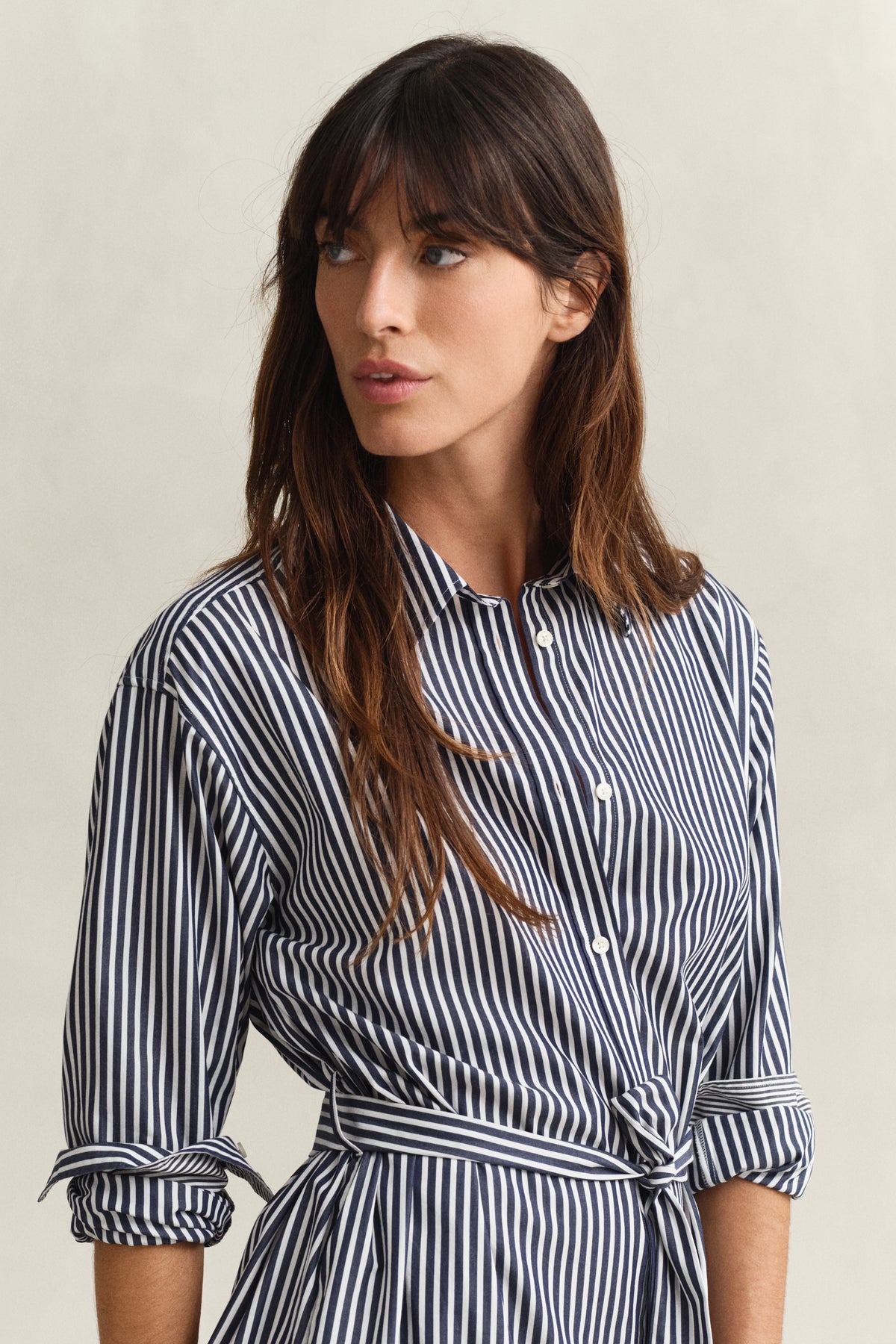 CLASSIC BLUE, CLASSIC POPLIN STRIPE SHIRT DRESS, CLOSE-UP BY GANT AU.