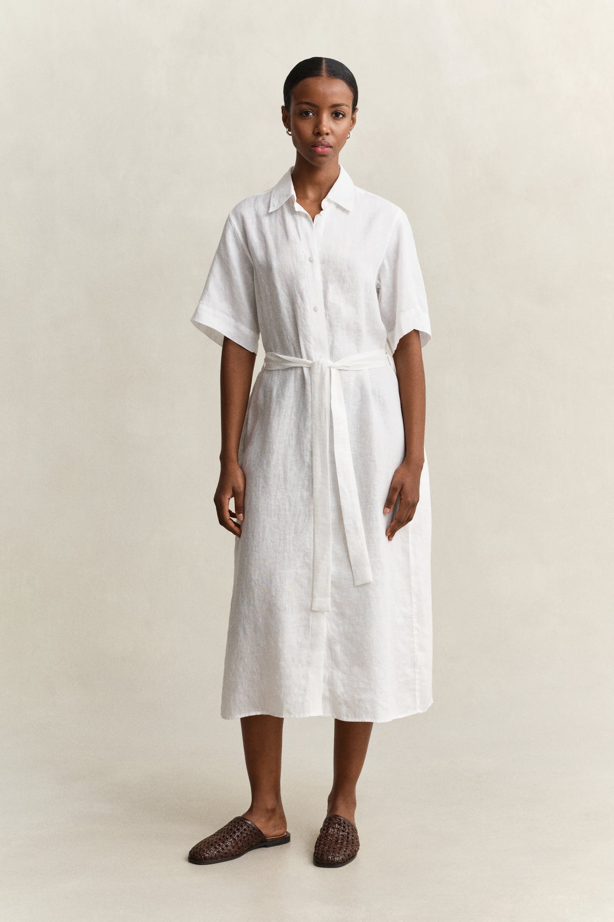 WHITE, LINEN SS SHIRT DRESS, FRONT-VIEW BY GANT AU.