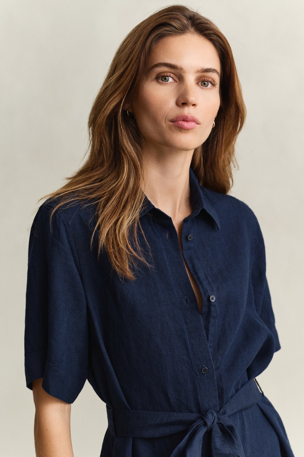 EVENING BLUE, LINEN SS SHIRT DRESS, CLOSE-UP BY GANT AU.