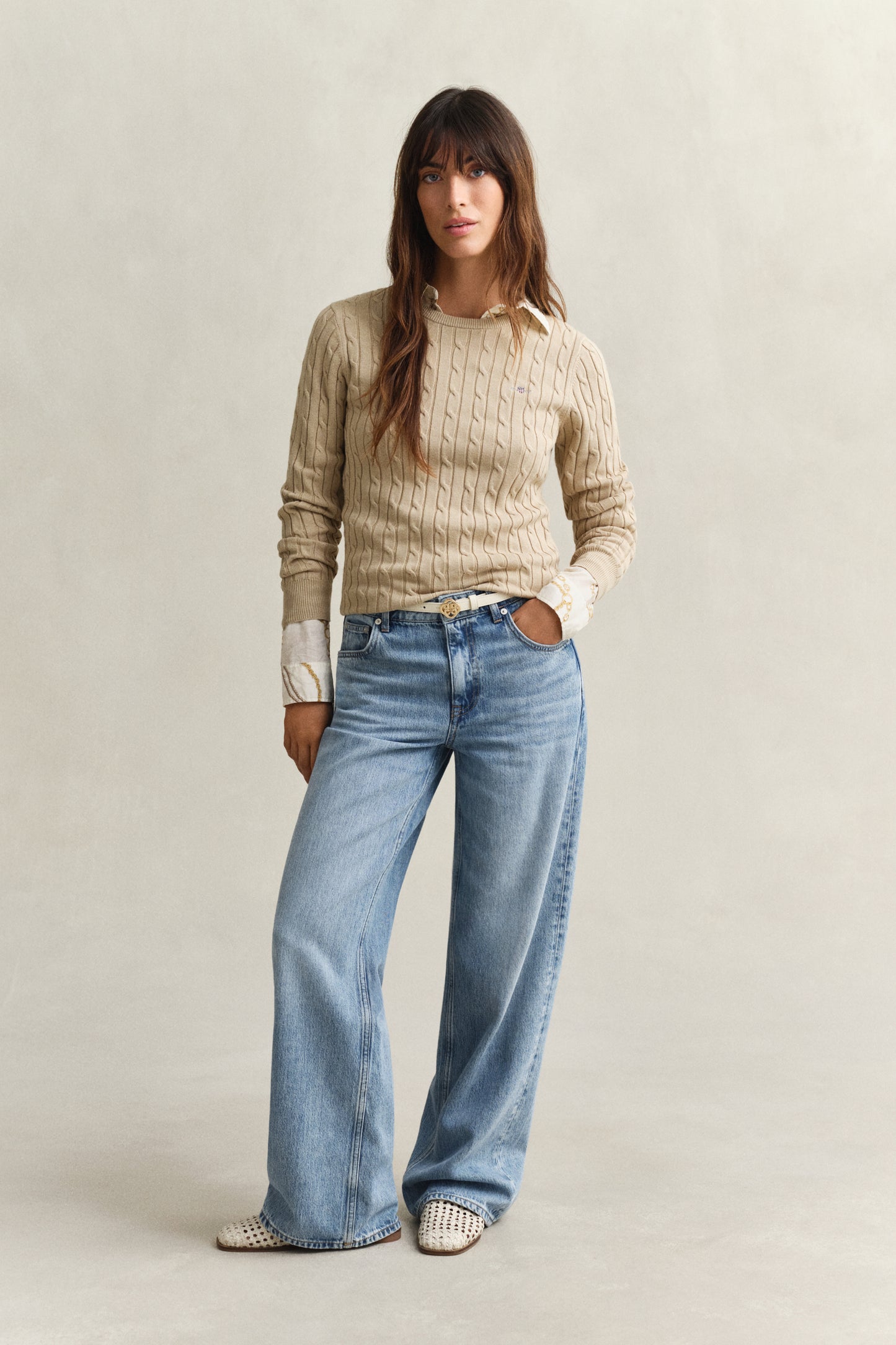 OAT BEIGE, STRETCH COTTON CABLE C-NECK BY GANT AU.