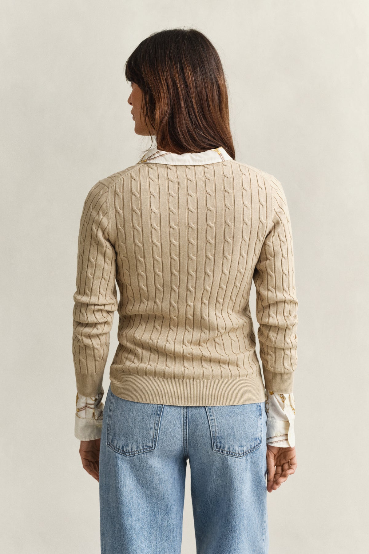 OAT BEIGE, STRETCH COTTON CABLE C-NECK, BACK-VIEW BY GANT AU.