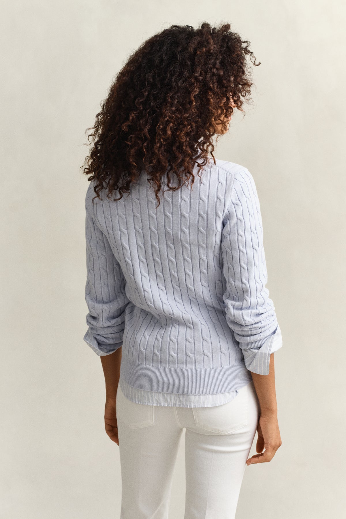 LIGHT BLUE, STRETCH COTTON CABLE C-NECK, BACK-VIEW BY GANT AU.