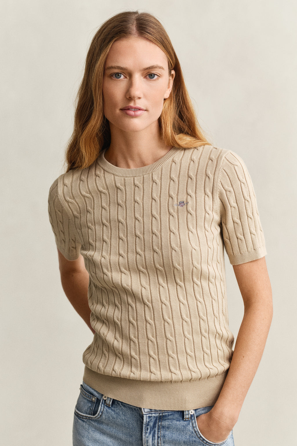 OAT BEIGE, Stretch Cable Knit Sweater, CLOSE-UP BY GANT AU.