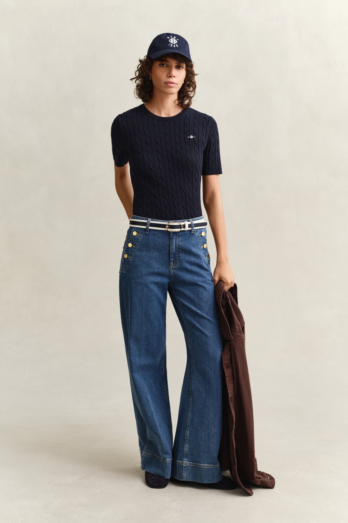 EVENING BLUE, STRETCH COTTON CABLE SS C-NECK BY GANT AU.