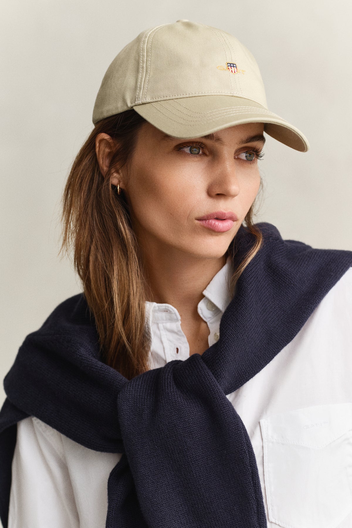 COUNTRY BEIGE, SHIELD COTTON TWILL CAP BY GANT AU.