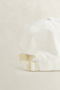 EGGSHELL, SHIELD COTTON TWILL CAP, CLOSE-UP BY GANT AU.